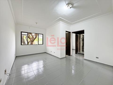 Apartamento para locacao no Zona 07 em Maringa com 69,76m² por R$ 1.200,00