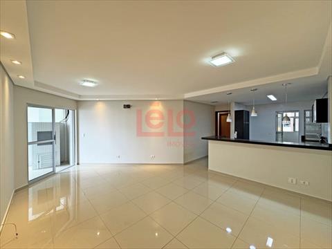 Apartamento para locacao no Novo Centro em Maringa com 171,94m² por R$ 3.100,00