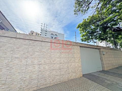 Apartamento para locacao no Zona 07 em Maringa com 97,22m² por R$ 1.400,00