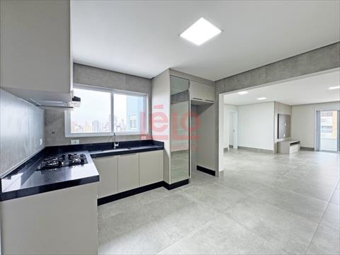 Apartamento para locacao no Zona 07 em Maringa com 147m² por R$ 4.800,00