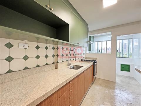 Apartamento para locacao no Zona 07 em Maringa com 113,81m² por R$ 2.500,00