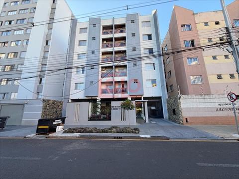 Apartamento para locacao no Zona 07 em Maringa com 145,34m² por R$ 1.800,00