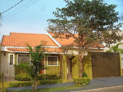 Casa Residencial para locacao no Jardim Real em Maringa com 162,7m² por R$ 2.900,00