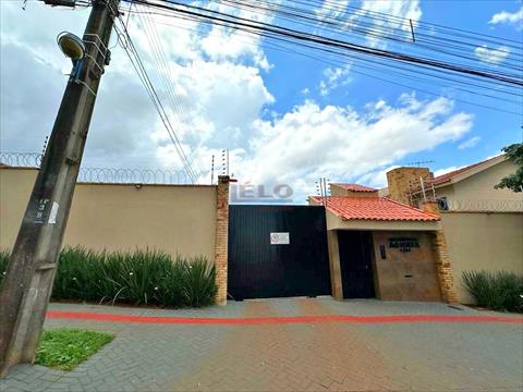 Casa Residencial para venda no Recanto dos Magnatas em Maringa com 37m² por R$ 395.000,00