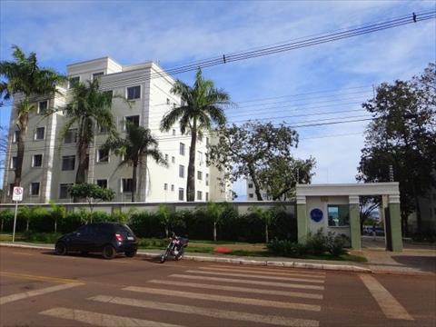 Apartamento para locacao no Zona 06 em Maringa com 69m² por R$ 800,00
