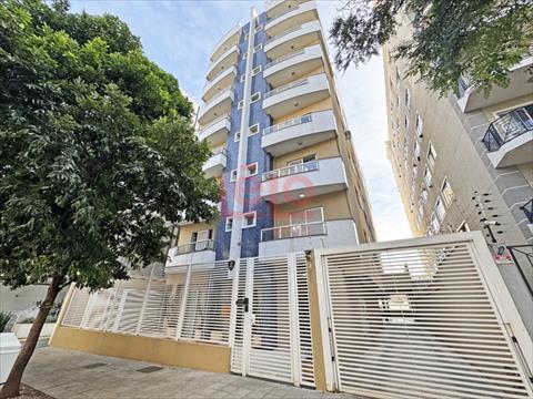 Apartamento para locacao no Zona 07 em Maringa com 124,3m² por R$ 2.100,00