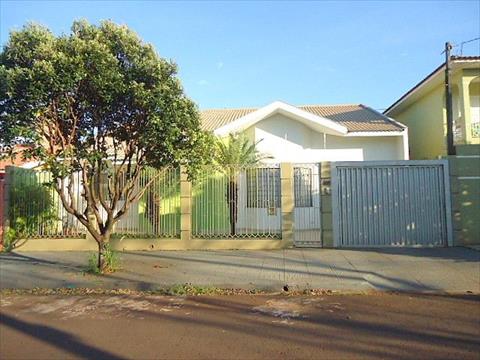 Casa Residencial para locacao no Jardim Novo Horizonte em Maringa com 205m² por R$ 3.800,00