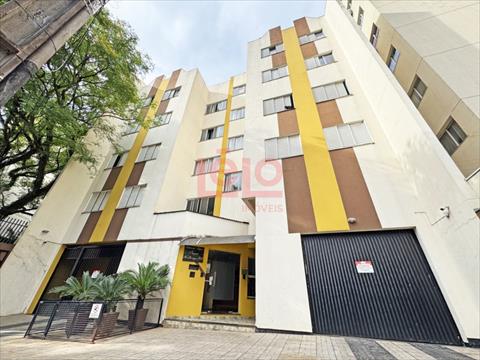 Apartamento para locacao no Zona 07 em Maringa com 90,43m² por R$ 1.200,00