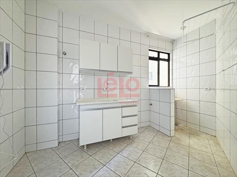 Apartamento para locacao no Zona 07 em Maringa com 113,62m² por R$ 1.500,00