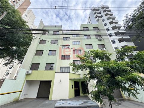 Apartamento para locacao no Zona 07 em Maringa com 91,48m² por R$ 1.400,00
