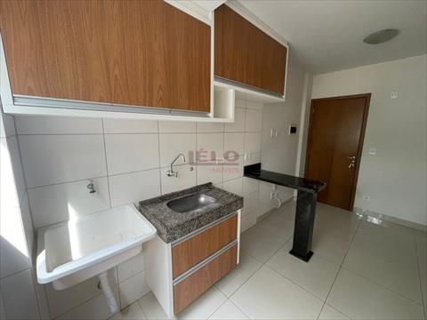 Apartamento para venda no Zona 07 em Maringa com 61m² por R$ 205.000,00