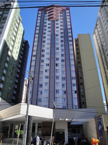 Apartamento para locacao no Centro em Curitiba com 62,2m² por R$ 2.250,00