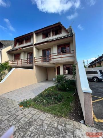 Casa em Condomínio para locacao no Capao da Imbuia em Curitiba com 162m² por R$ 4.380,00