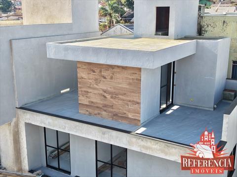 Sobrado para venda no Abranches em Curitiba com 528m² por R$ 620.000,00