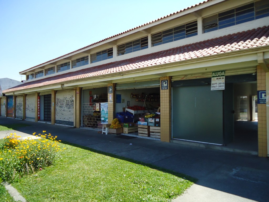 Loja para locacao no Boqueirao em Curitiba com 51m² por R$ 2.125,00