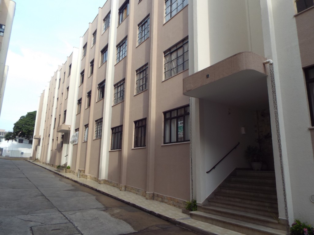 Apartamento para locacao no Jardim Botanico em Curitiba com 89m² por R$ 2.250,00