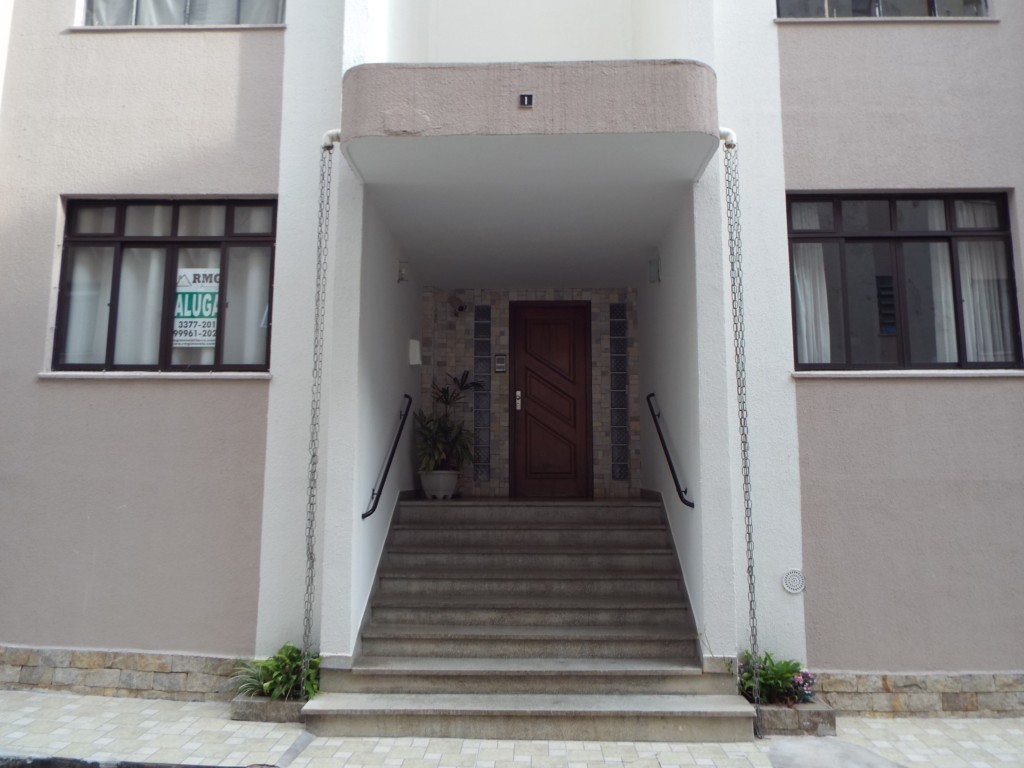 Apartamento para locacao no Jardim Botanico em Curitiba com 89m² por R$ 2.250,00