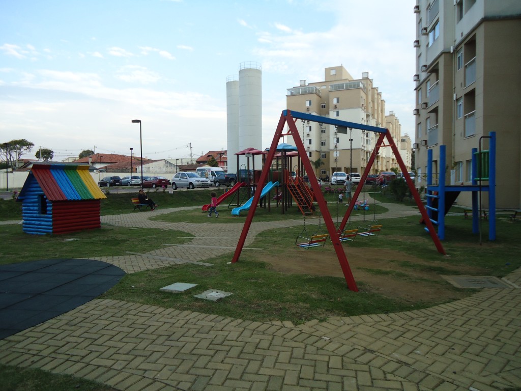 Apartamento para locacao no Xaxim em Curitiba com 120m² por R$ 2.500,00