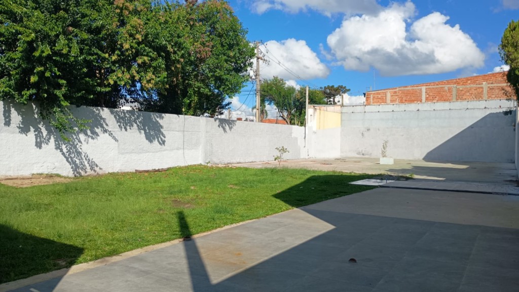 Terreno para locacao no Cidade Jardim em Sao Jose dos Pinhais com 600m² por R$ 2.250,00