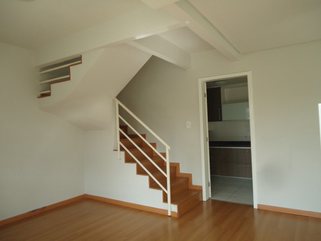Sobrado para venda no Hauer em Curitiba com 0m² por R$ 600.000,00