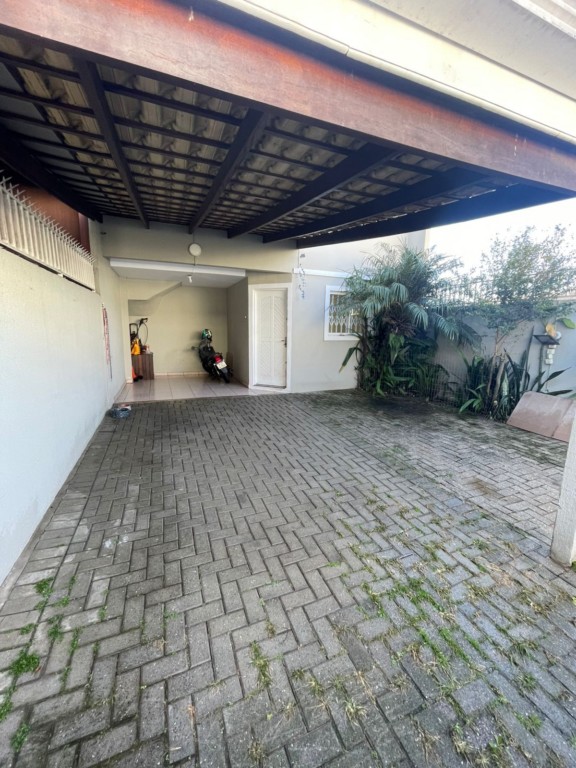 Sobrado para venda no Uberaba em Curitiba com 82,95m² por R$ 450.000,00