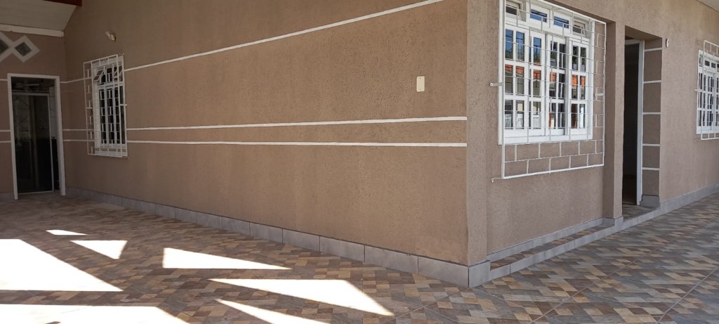 Casa Residencial para locacao no Boqueirao em Curitiba com 140m² por R$ 4.750,00