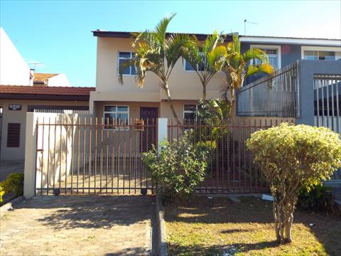 Sobrado para locacao no Boqueirao em Curitiba com 77,45m² por R$ 3.375,00