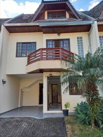 Sobrado para locacao no Xaxim em Curitiba com 123m² por R$ 5.375,00