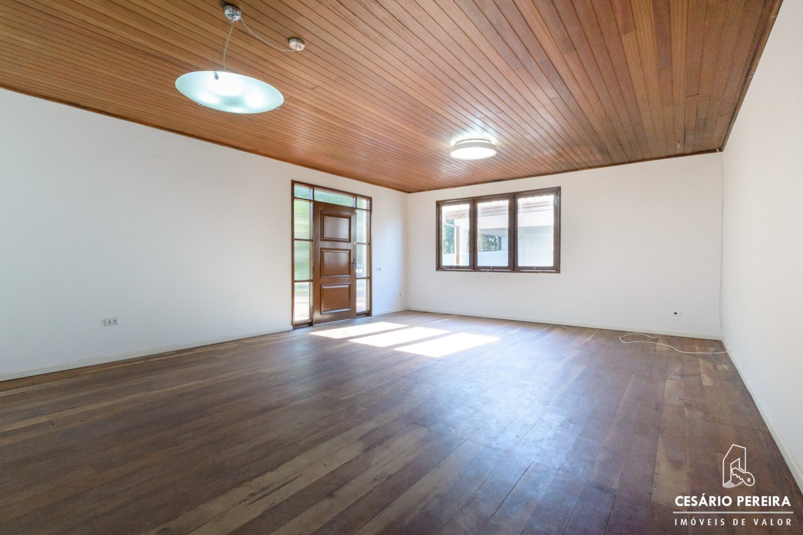 Sala/Conjunto Comercial à venda e para alugar em Seminario, Curitiba — Portal Chave Fácil
