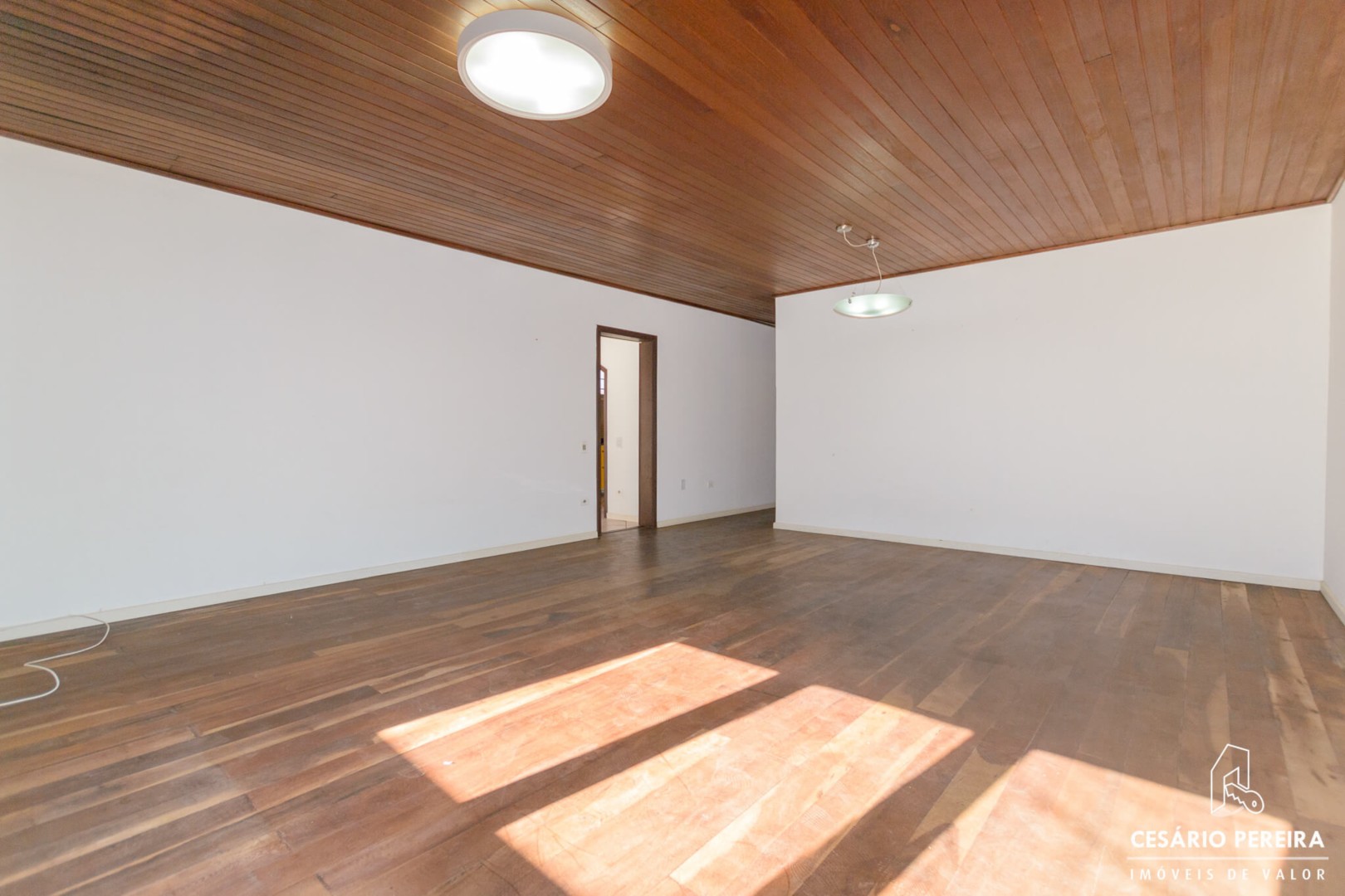 Sala/Conjunto Comercial à venda e para alugar em Seminario, Curitiba — Portal Chave Fácil