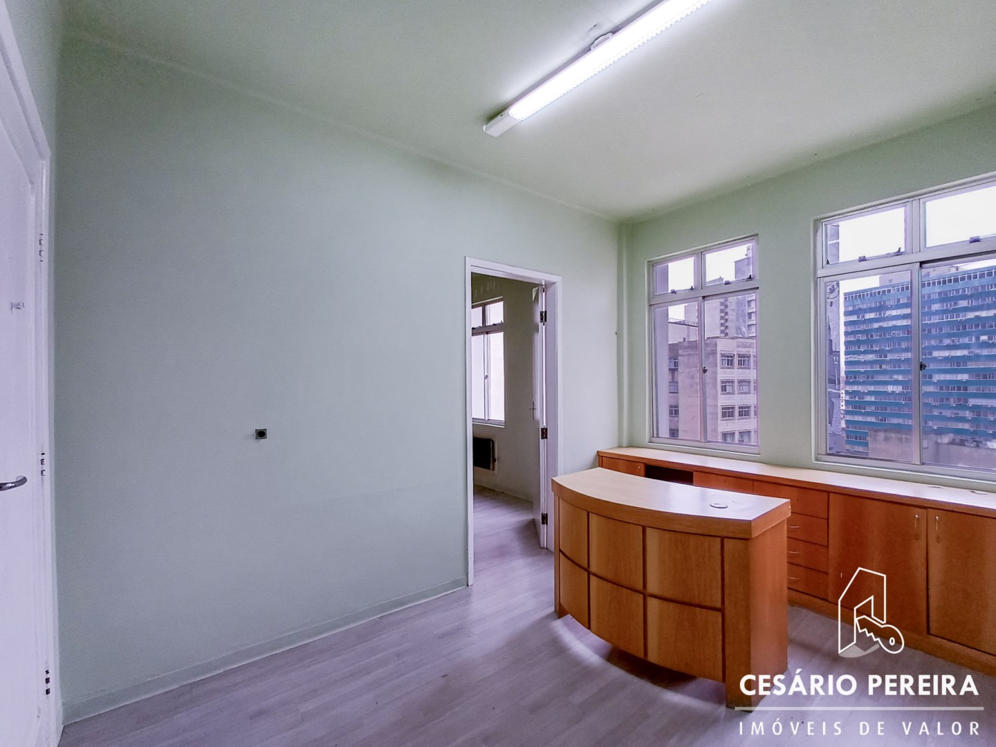 Sala/Conjunto Comercial para alugar em Centro, Curitiba — Portal Chave Fácil