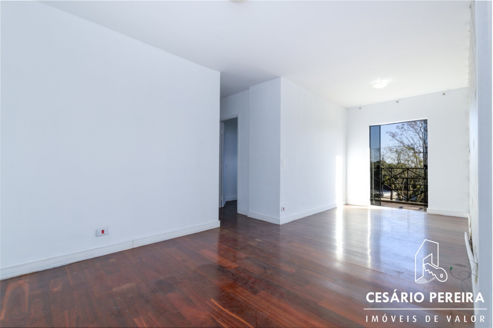 Apartamento à venda e para alugar em Uberaba, Curitiba — Portal Chave Fácil