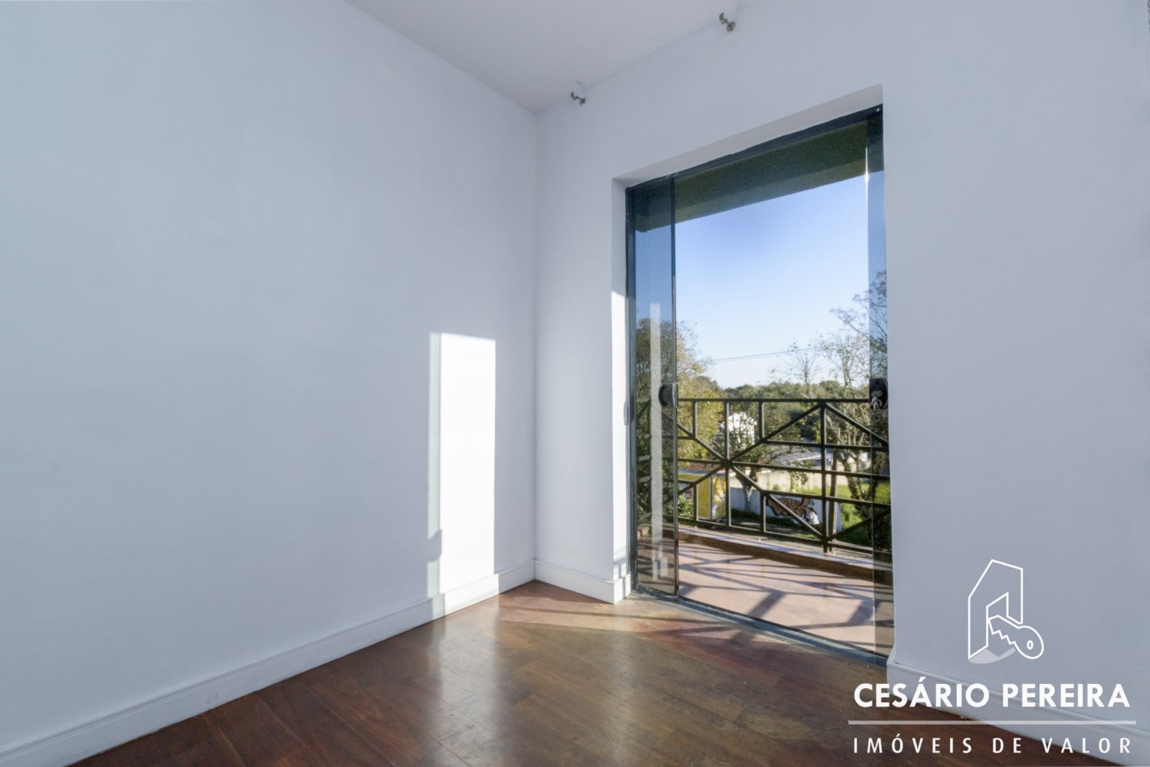 Apartamento à venda e para alugar em Uberaba, Curitiba — Portal Chave Fácil