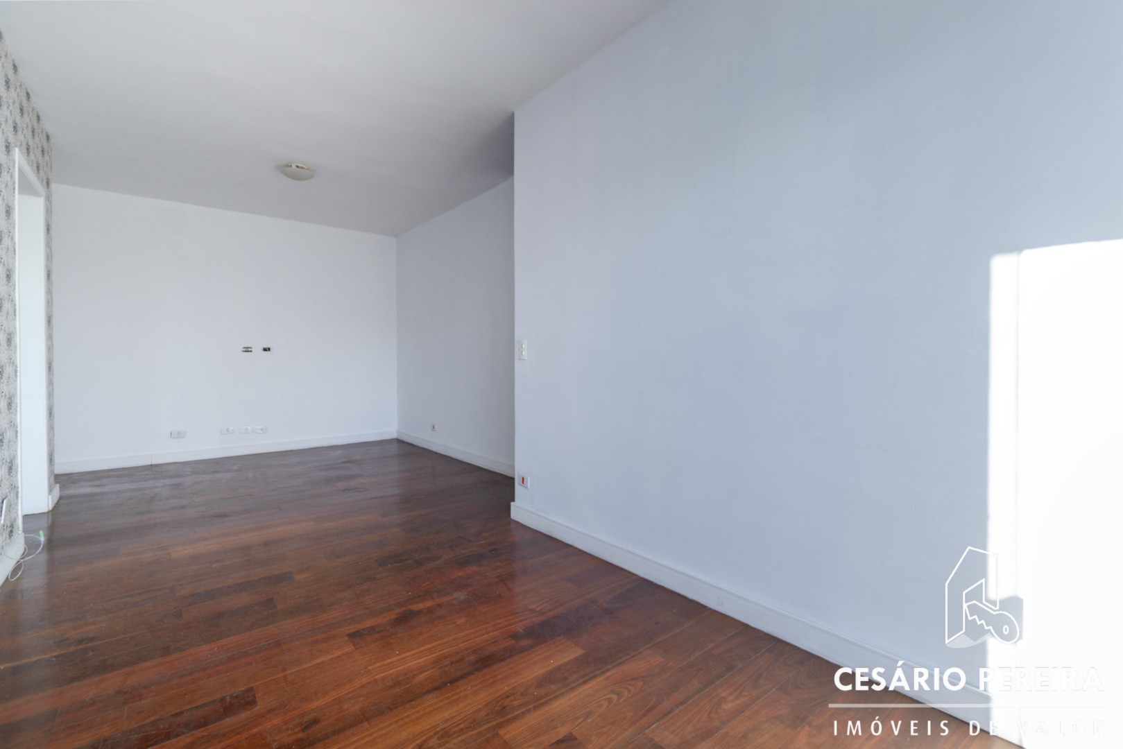 Apartamento à venda e para alugar em Uberaba, Curitiba — Portal Chave Fácil