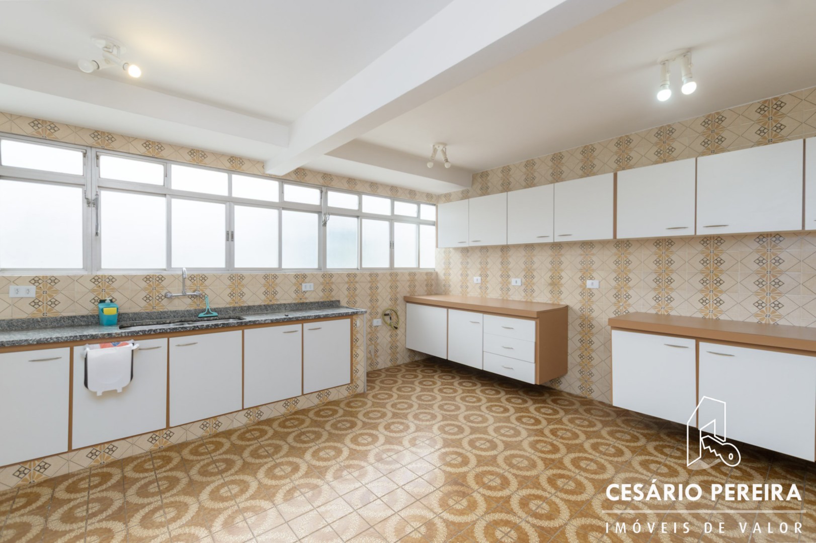 Apartamento para alugar em Batel, Curitiba — Portal Chave Fácil