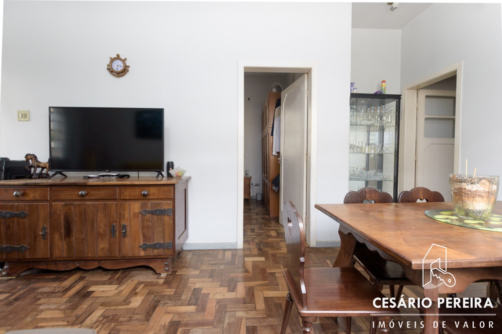 Casa à venda em Guabirotuba, Curitiba — Portal Chave Fácil