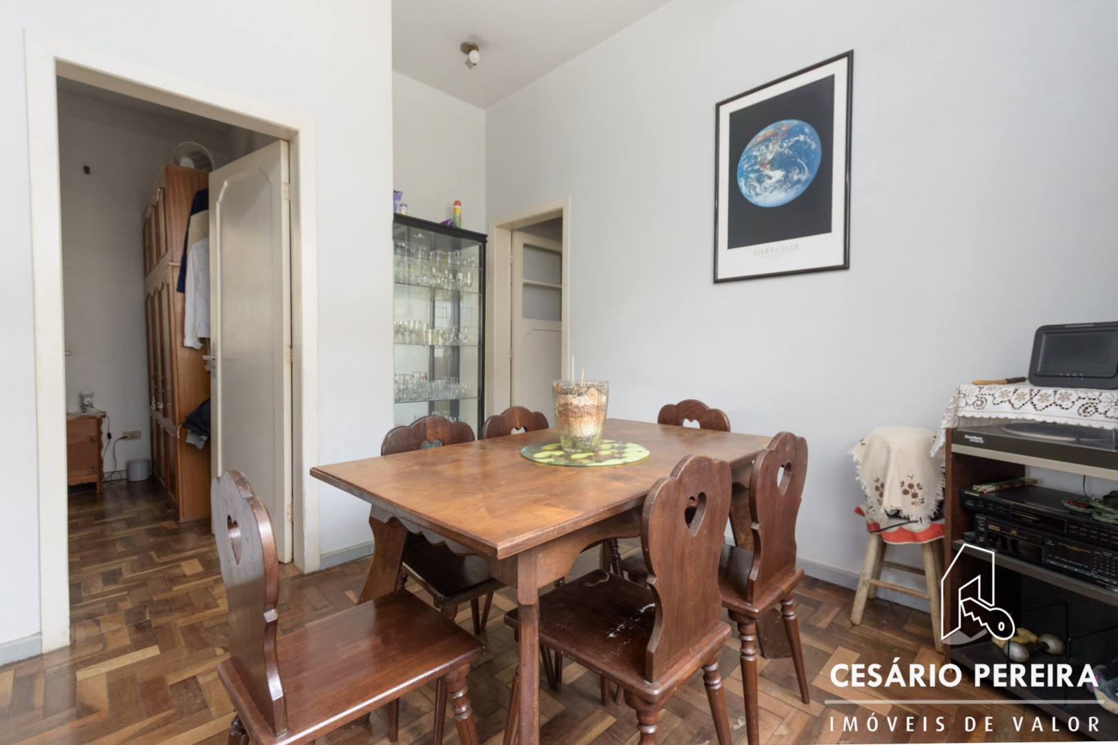 Casa à venda em Guabirotuba, Curitiba — Portal Chave Fácil