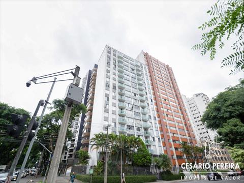 Apartamento para locacao no Agua Verde em Curitiba com 171m² por R$ 3.555,56