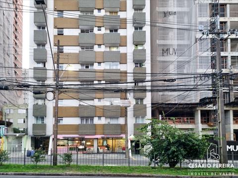 Kitinet para locacao no Centro em Curitiba com 54,49m² por R$ 1.666,67