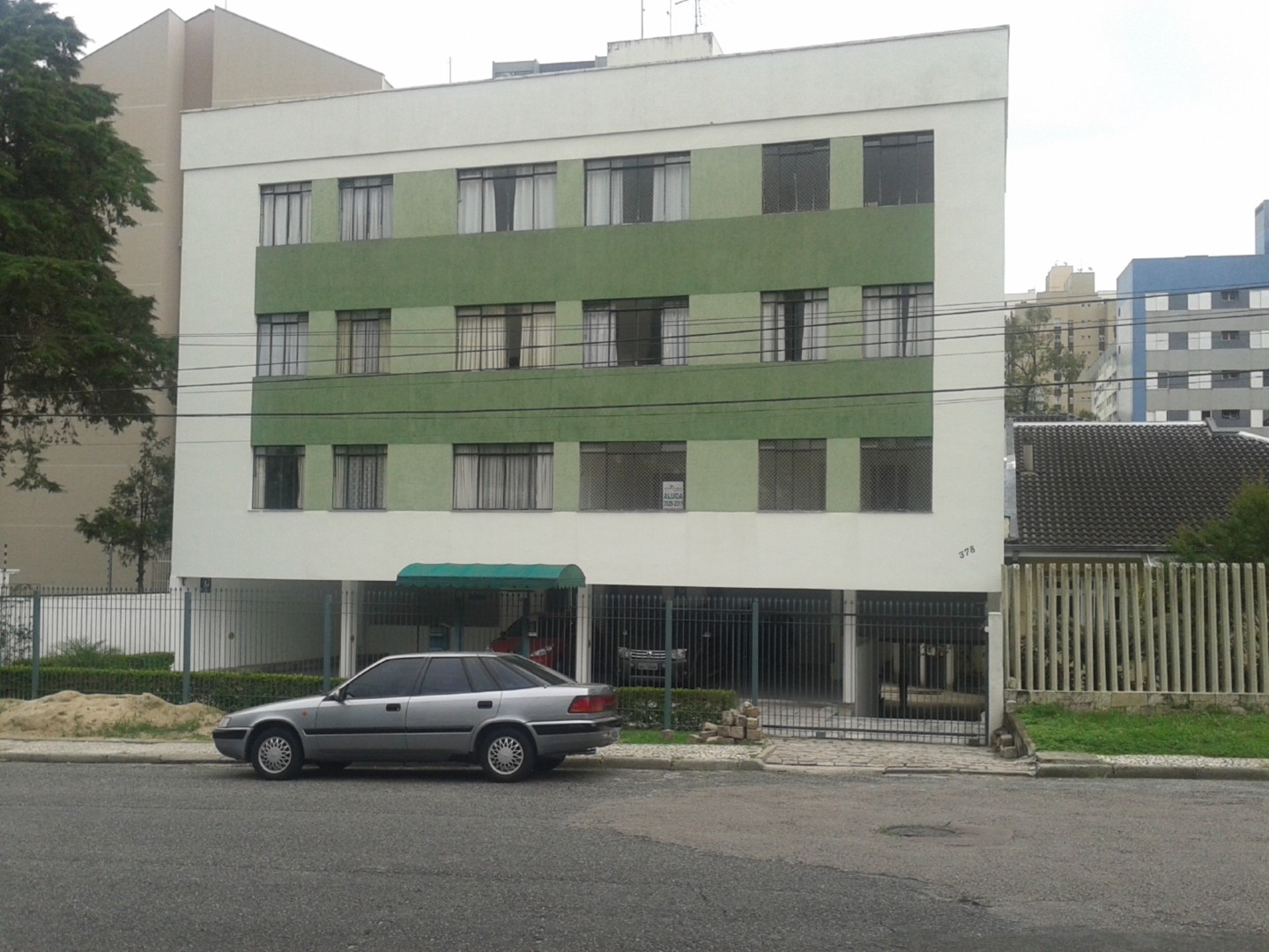 Ofertas para locação Apartamento para locacao no Alto da Rua XV em Curitiba com 195m² por R$ 2.240,00