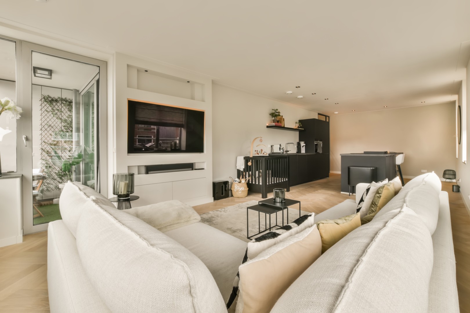 Ofertas para locação Apartamento para locacao no Alto da Rua XV em Curitiba com 195m² por R$ 2.240,00